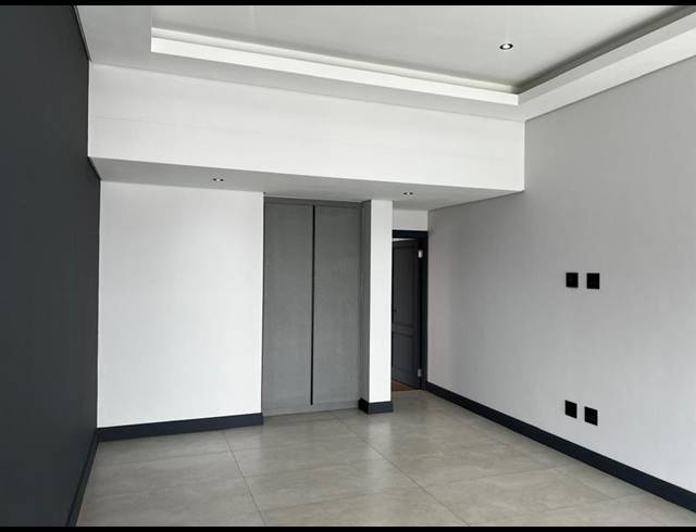 4 BEDROOM HOUSE FOR SALE IN MIDSTREAM HEIGHTS